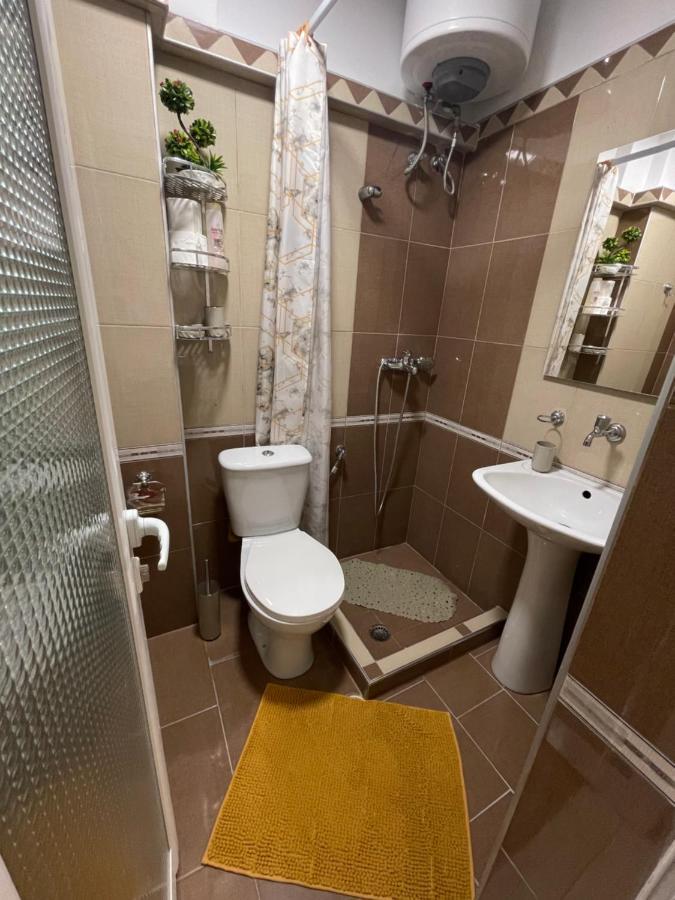 Meg'S Apartment Gjirokastër Екстериор снимка